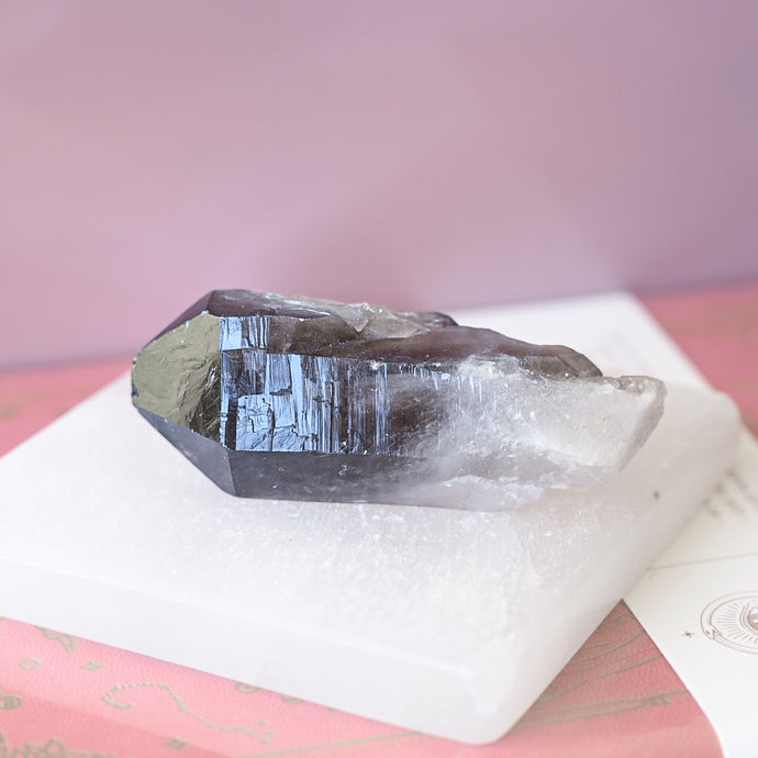 black lemurian point