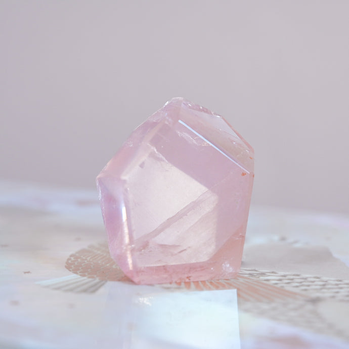 extra gemmy rose quartz | freeform M