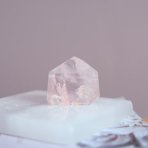 extra gemmy rose quartz | tower c