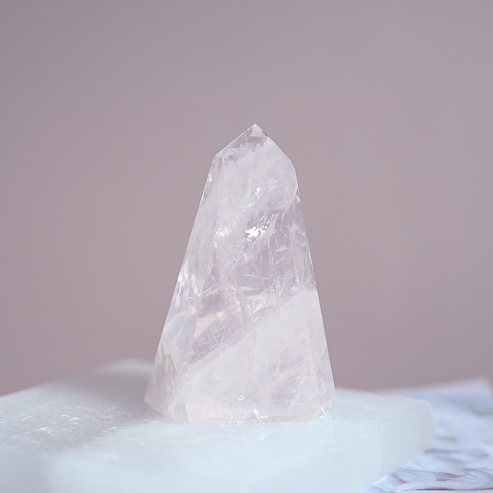 extra gemmy rose quartz | tower i