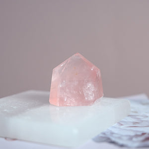 extra gemmy rose quartz | tower d