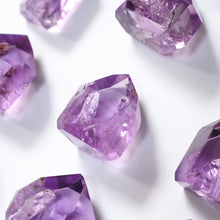 Load image into Gallery viewer, gemmy brazilian amethyst points
