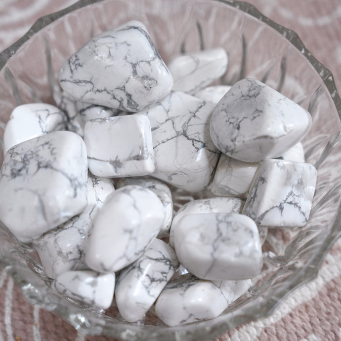 white howlite tumble stones